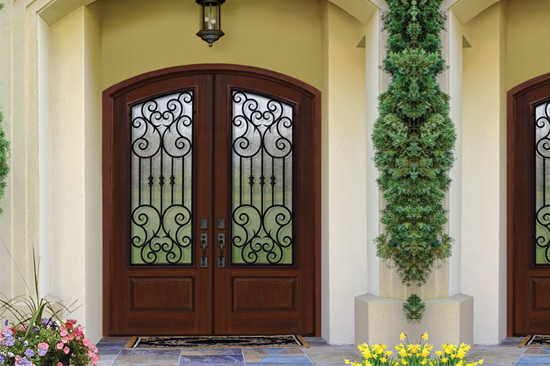 Pinewood-entry-door-repair