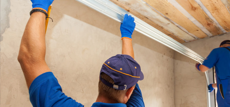 commercial overhead garage door repair in Pinewood